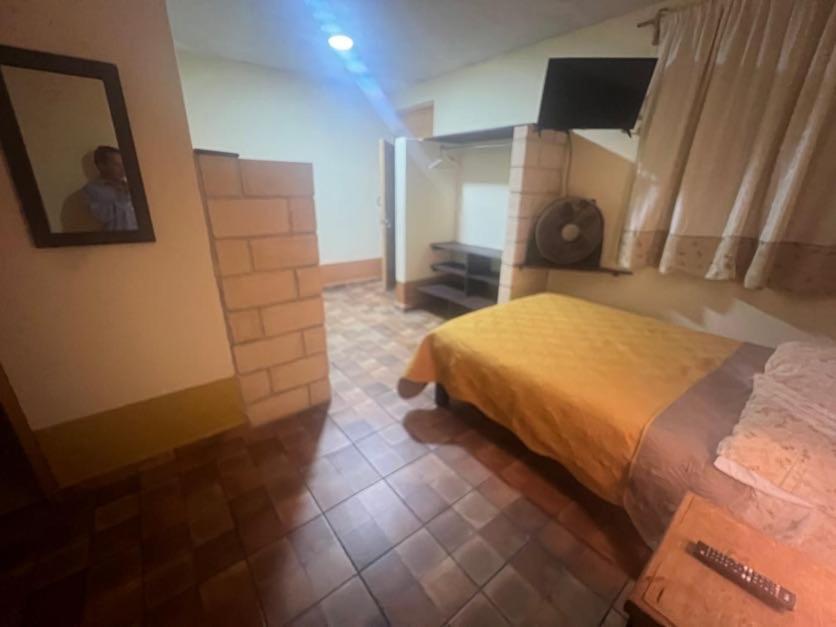 El Agave Hotel Valle de Bravo Luaran gambar